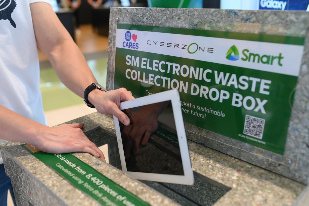 The Gaming Arena goes green with e-waste collection bins to support the SM Waste-Free Future campaign, showing that fun and sustainability can coexist.